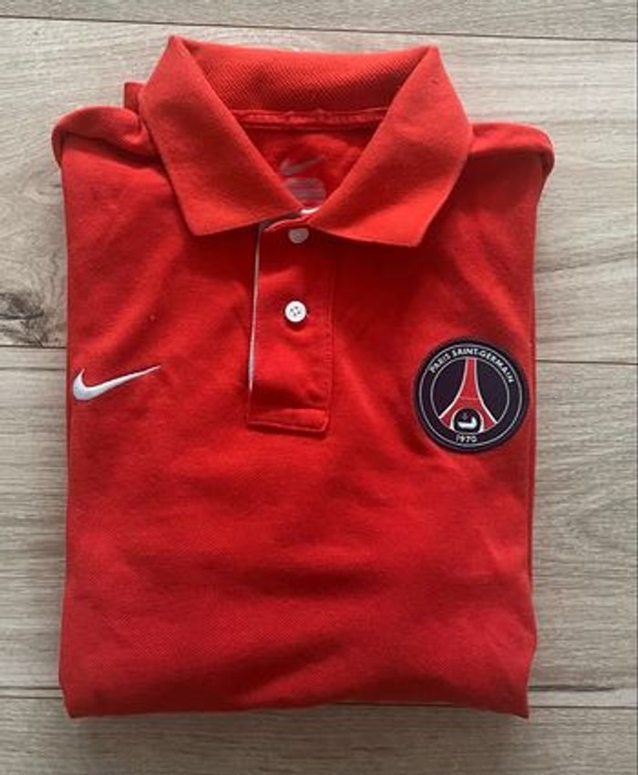 Polo Nike PSG rouge - Taille S - Bon état - photo numéro 4