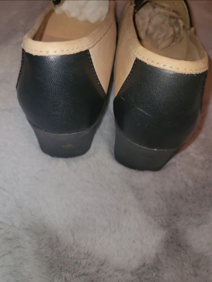 Mocassins compensés beige et bleu marine Hirica - photo numéro 4