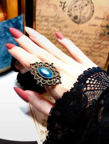 Magnifique bague marquise ajustable style vintage