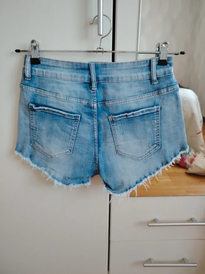 Short en jean taille S - photo numéro 5