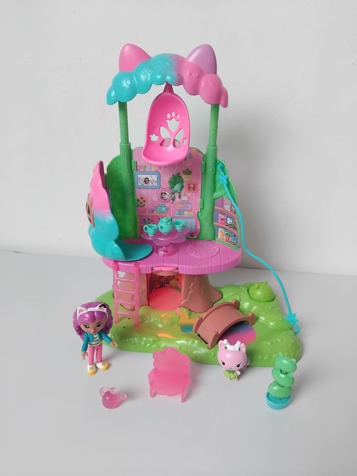 GABBY Chat Jardin Arbre Cabane Lumineux 🩷 - photo numéro 3