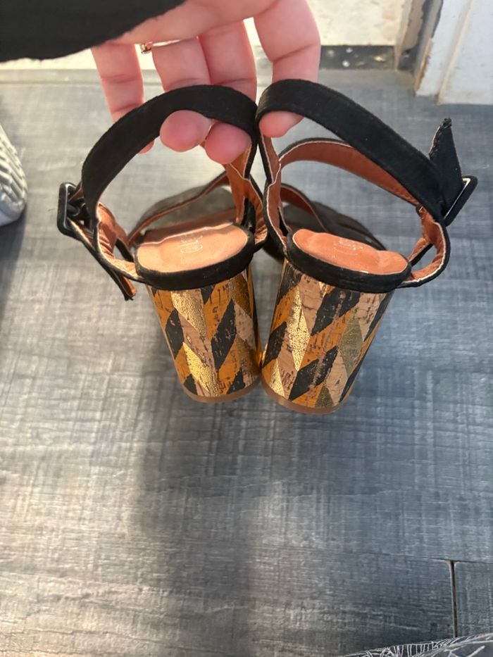 Sandales - photo numéro 3