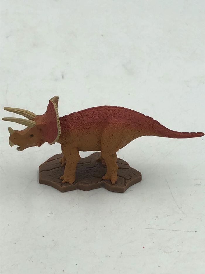 Figurine Sega Sunrise Dinosaur King Tricératops Playmates Toys - photo numéro 3