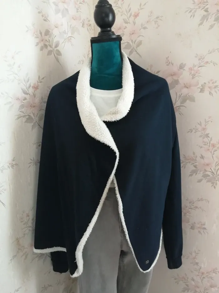 Veste bleu marine fourrée sans fermeture ouverte à grand col / firefly/ (L) - photo numéro 3