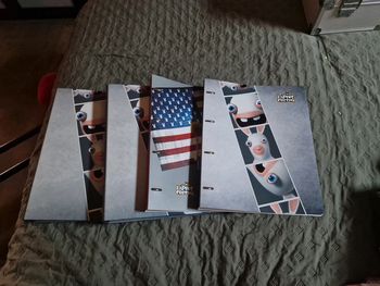 Lot de 4 classeurs Lapins Crétins neufs