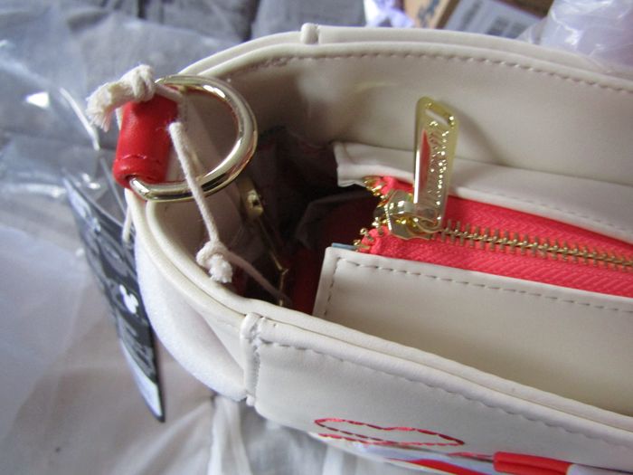 sac loungefly winnie l'ourson disney - photo numéro 6
