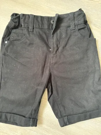 Short en jean noir