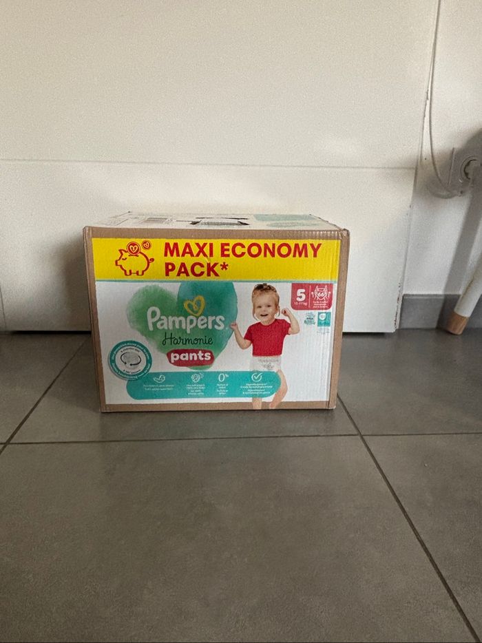 Couches pants Pampers harmonie taille 5