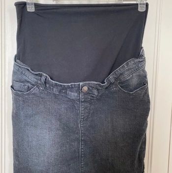 Jupe en jean de grossesse