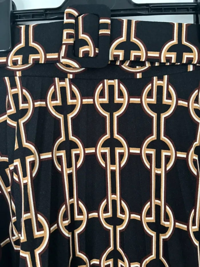 Jupe midi plissée avec ceinture - photo numéro 2