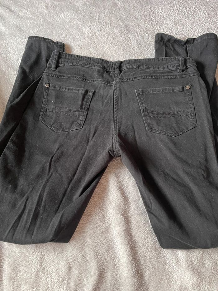 Jean noir taille 42 - photo numéro 3