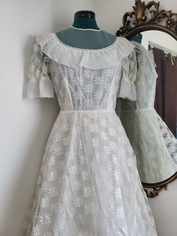 Robe en dentelle blanche vintage Belle époque - photo numéro 2