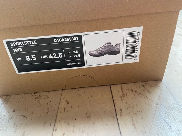 MIZUNO Mxr Gray 42.5 NEUF - photo numéro 7