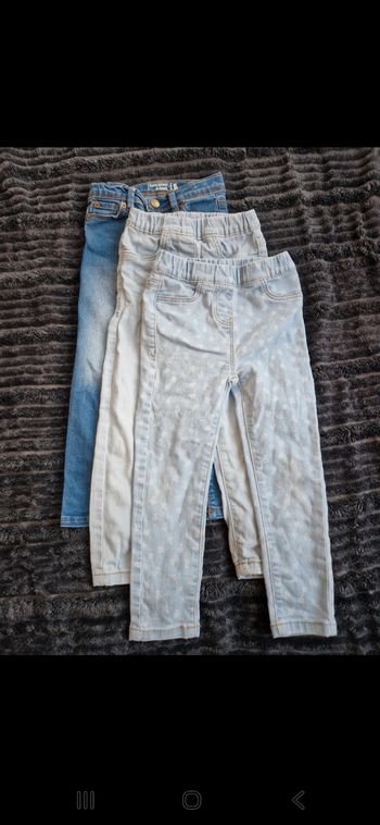 Lot 3 jeans fille 3-4 ans – Tex & Kiabi – très bon état