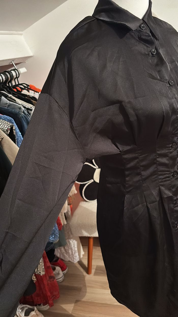 Robe satinée noire Boutique Indépendante T36 - photo numéro 2
