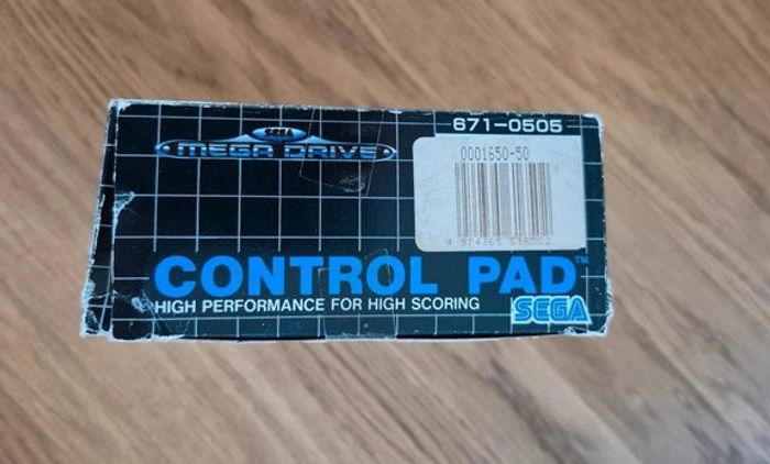 Manette officielle SEGA Megadrive - Control Pad - En boite - Bouton Rouge - photo numéro 2