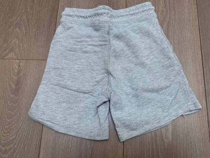 Short Kiabi - photo numéro 3