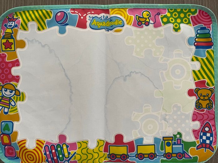 Aquadoodle tapis de dessin à l’eau bébé - photo numéro 2