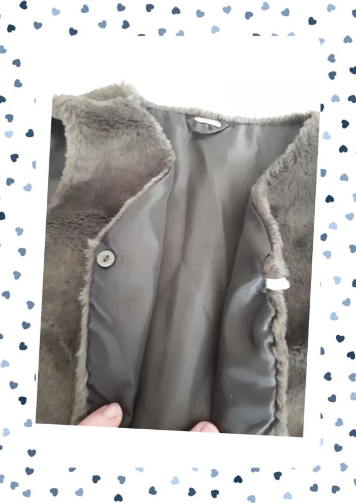 2 boléros effet fourrure 5/6 ans - photo numéro 5