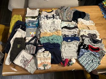 Lot vêtements bébé 6-9 mois mi saison