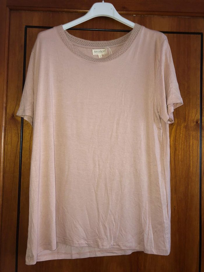 T-shirt nude Season 40 neuf avec étiquette