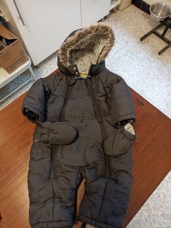 Combinaison 9 /12 mois.