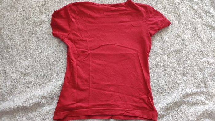 T-shirt rouge sans marque sans manche chat 8 ans - photo numéro 3