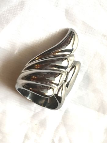 Bague Large Grands Doigts Allongés Façade Bijou Argenté Fantaisie Hommes Femmes