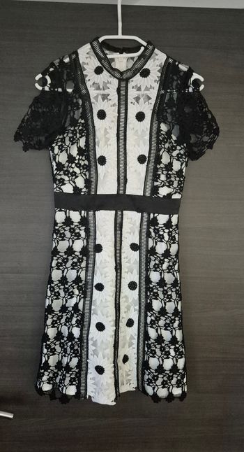 Robe en dentelle Chi Chi London T.XS