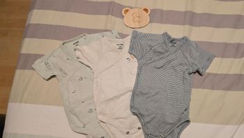 Lot de 3 bodies 6 mois 