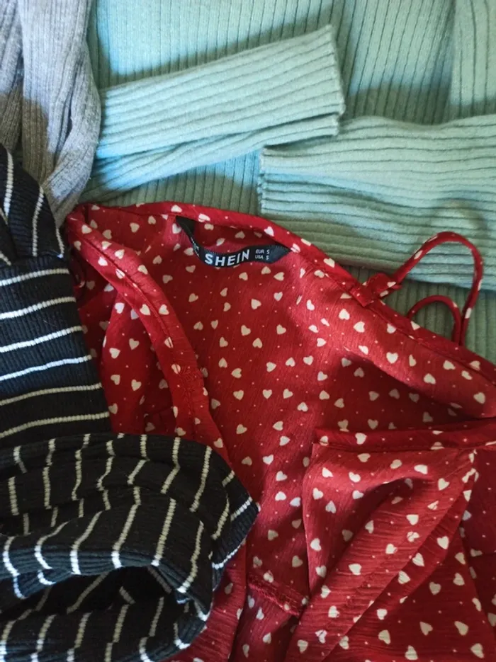 Lot de 10 vêtements femme taille XS/S//M ( lot 11) - photo numéro 6