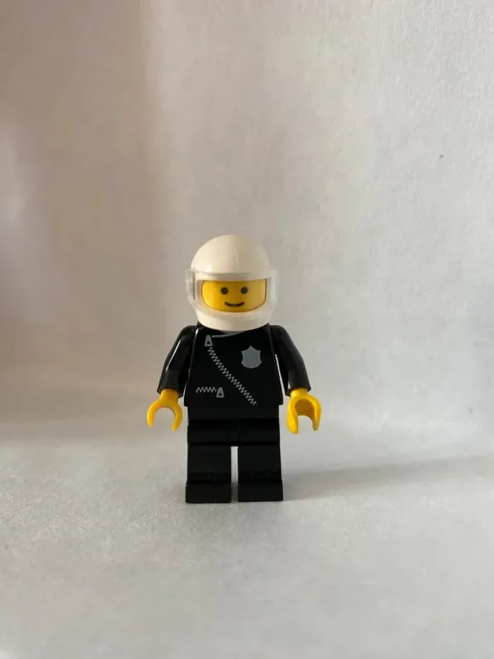 Minifigurine LEGO Vintage Cop004 - Policier 1988 - Très bon état