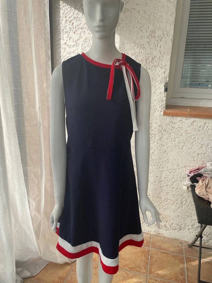 Très belle robe bleu marine - photo numéro 2