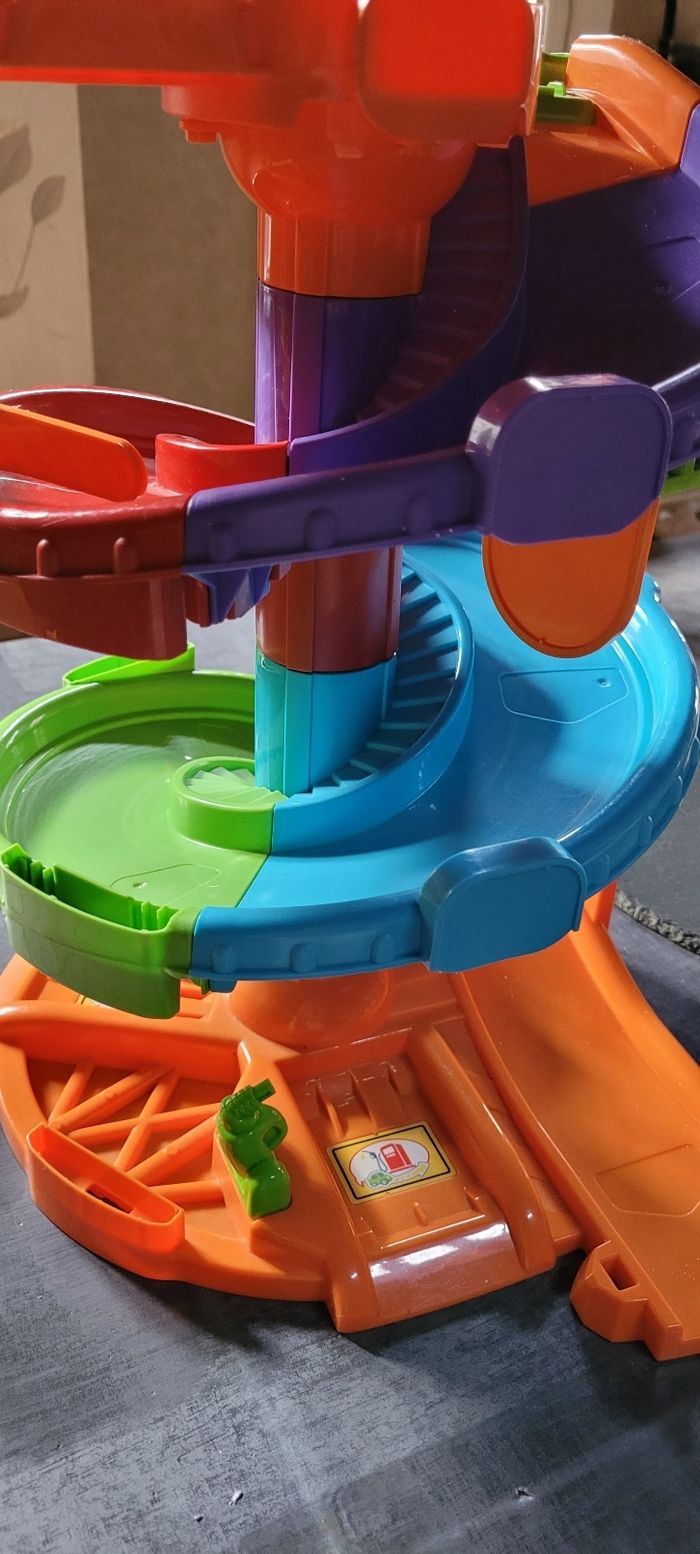 Mon premier parking tut tut bolide - photo numéro 3