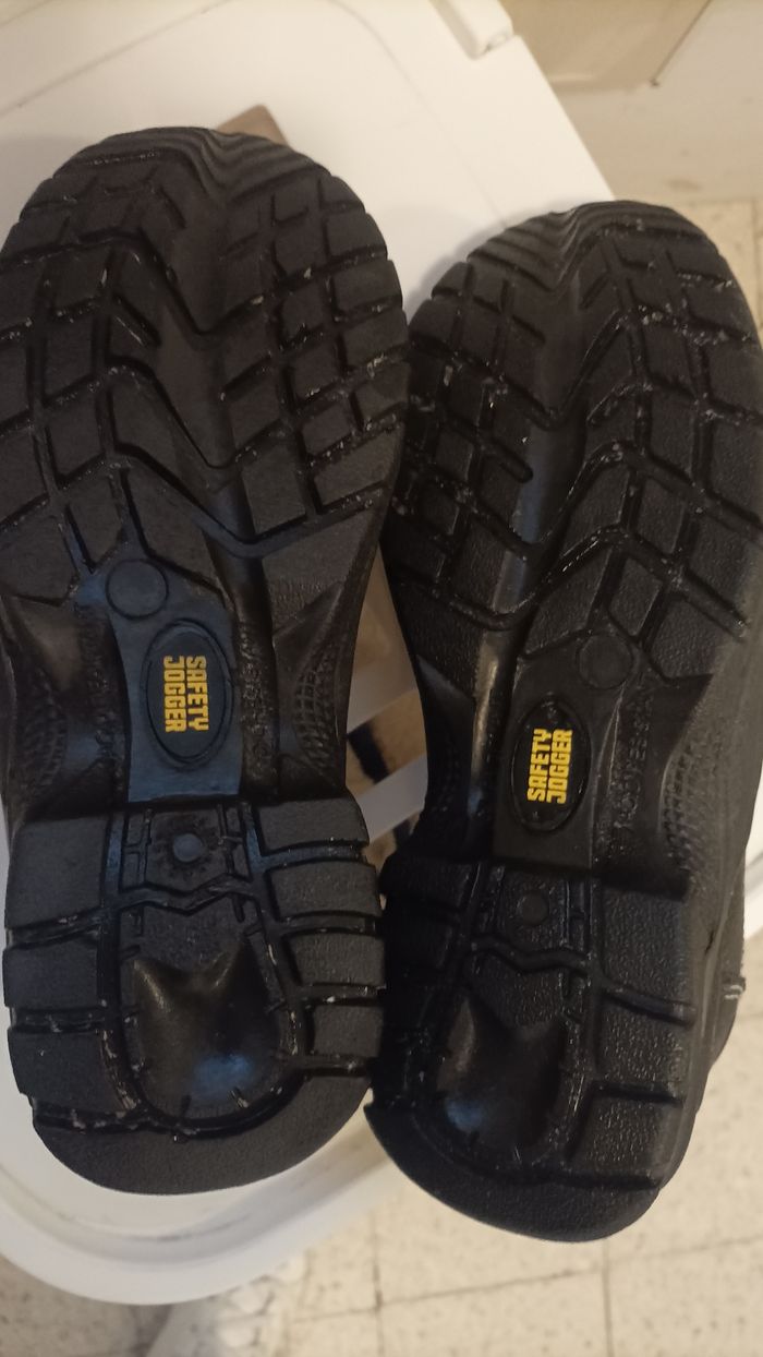 Chaussures de sécurité femme - photo numéro 3