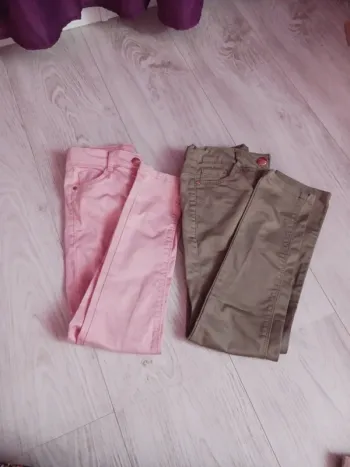 Lot de 2 pantalons neufs 6 ans