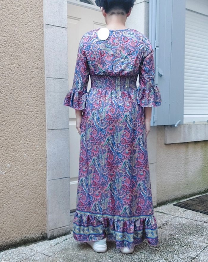 Robe en soie neuve pour 38/40 - photo numéro 3