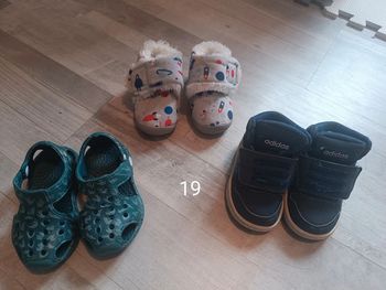 Lot chaussures (plus dispo les pantoufles)