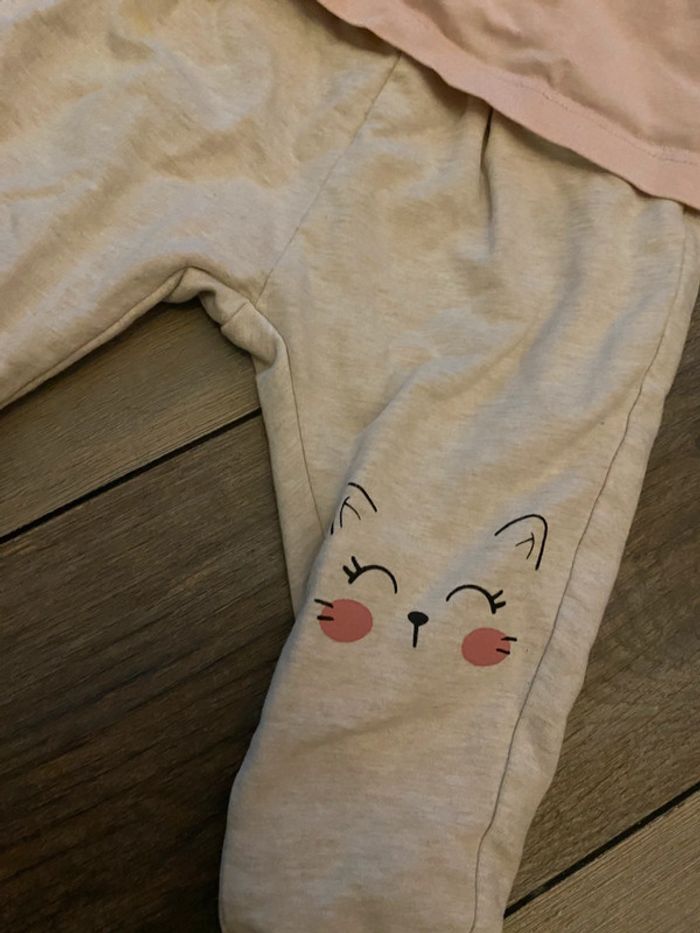 Ensemble fille 9 mois - photo numéro 2