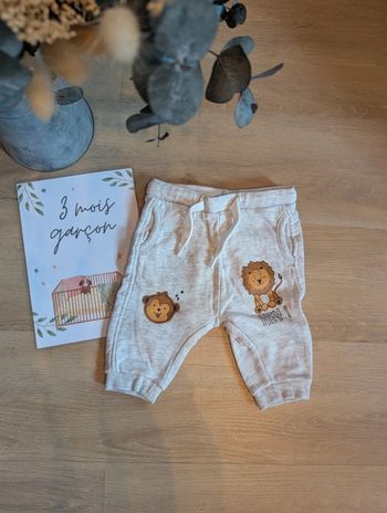 Jogging Kiabi Lion et singe 3 mois