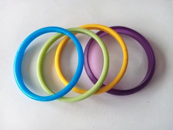 lot de 4 bracelets colorés