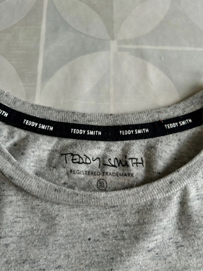 T shirt homme - XL / 42 - Teddy Smith - en très bon état - photo numéro 2