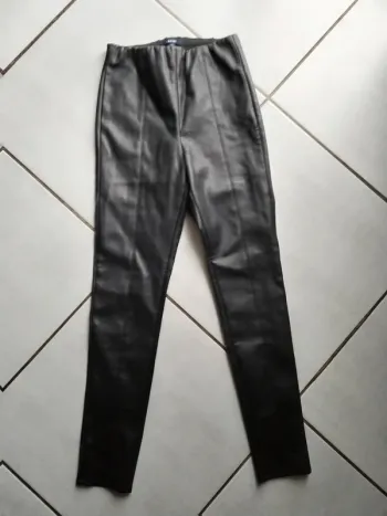 Pantalon simili