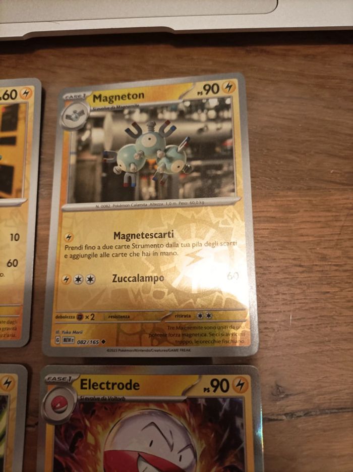 Lot de 4 cartes Pokemon 151 Magneti Magneton Voltorbe Electrode Holo - photo numéro 3