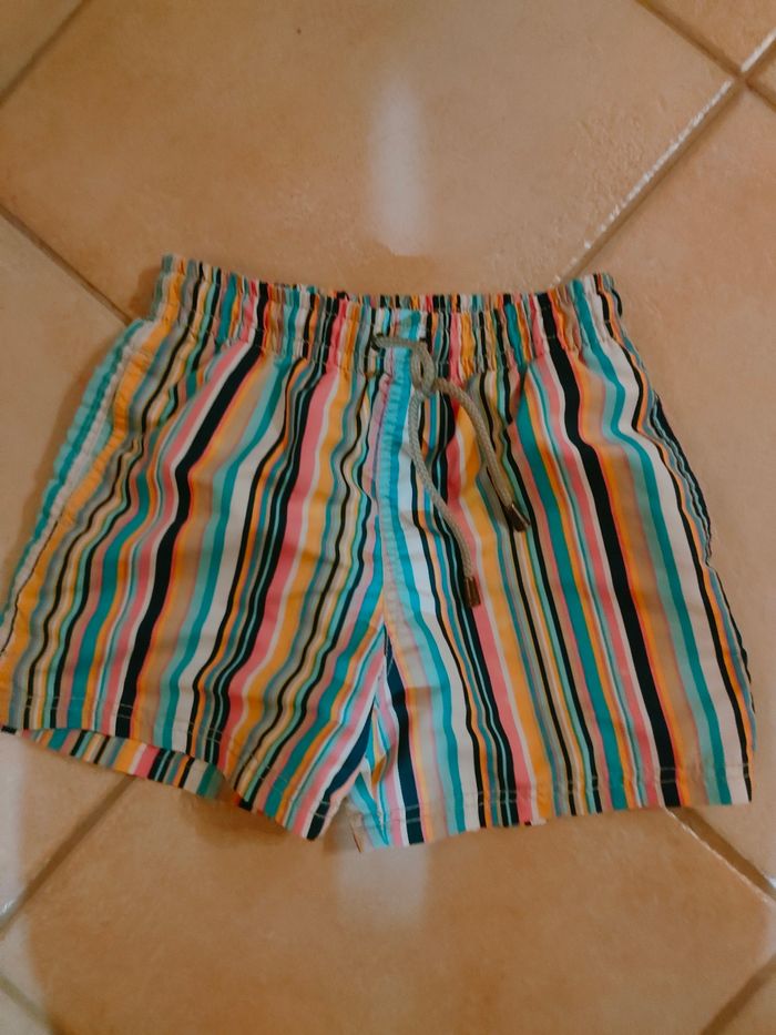 Short taille 6 ans