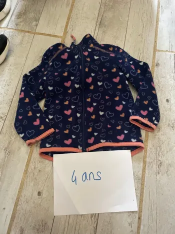 Très jolie veste polaire hiver fille 4 ans