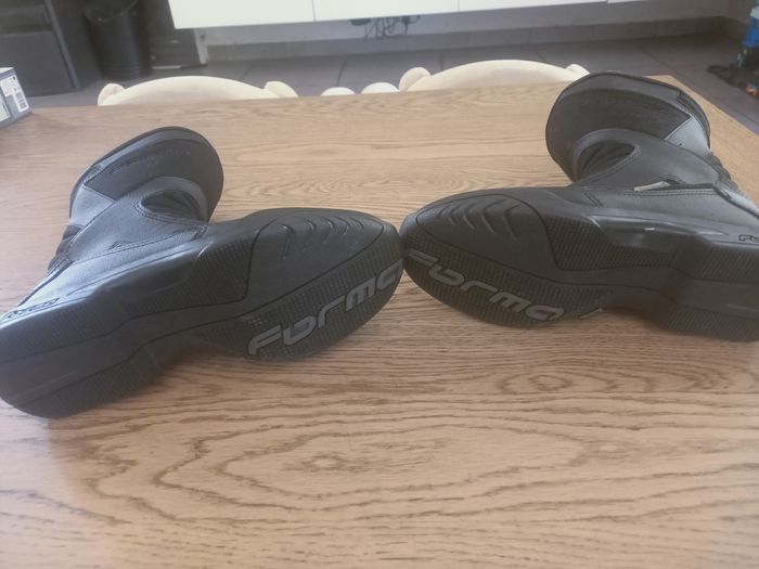Bottes moto comme neuf - photo numéro 3