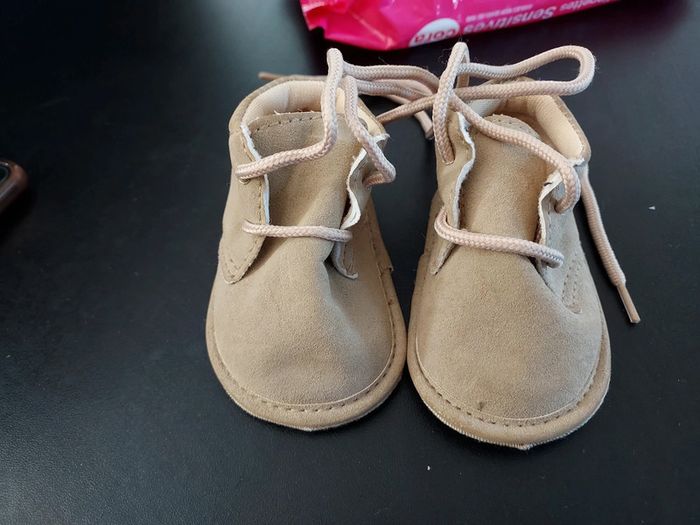 Chaussure bébé - photo numéro 2