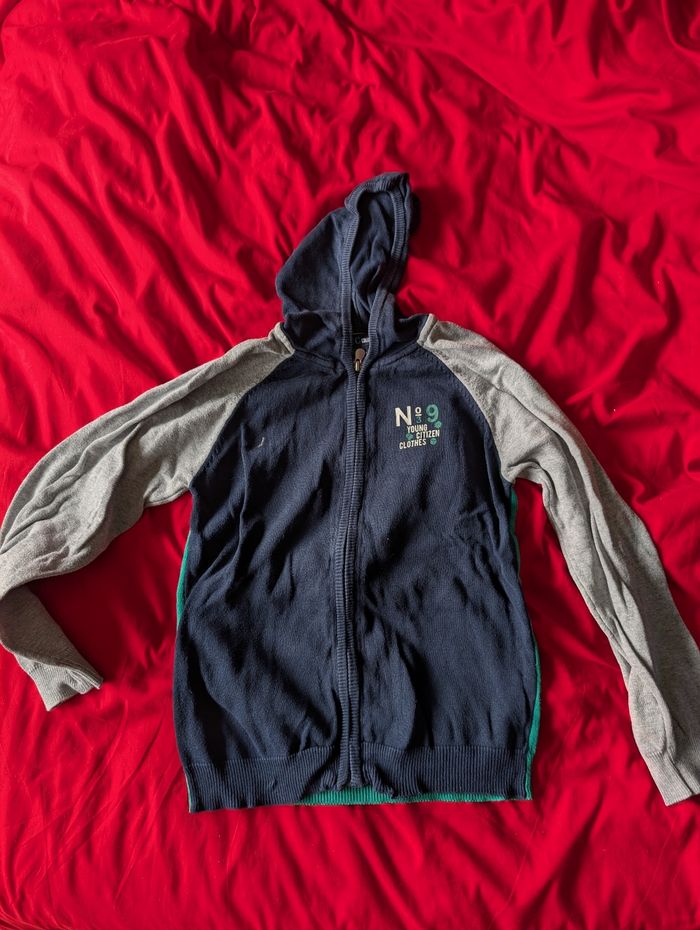 Lot de pulls et gilets - photo numéro 5