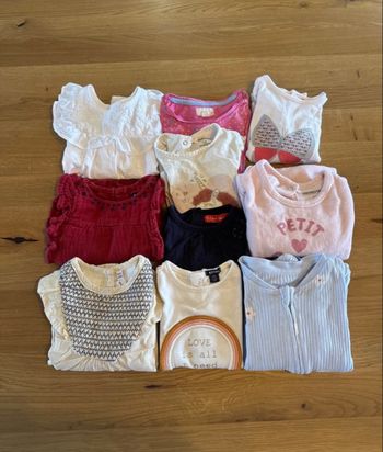 Lot vêtements fille 12 mois